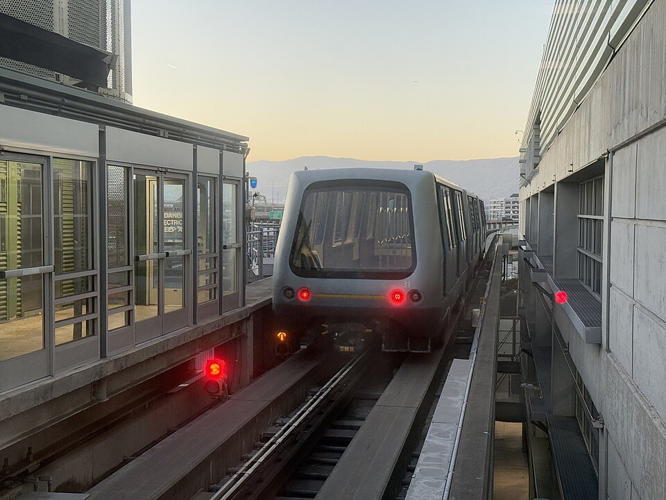 How do you get from SFO to downtown San Francisco?